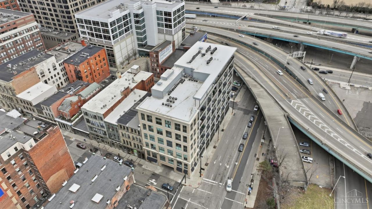 353 W Fourth Street, Unit 607, Cincinnati, OH 45202 Main Photo