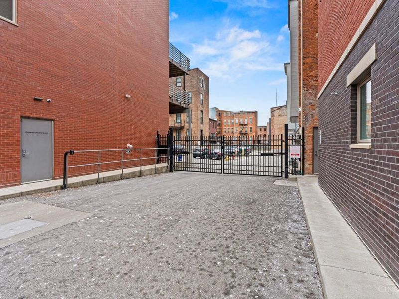 1432 Elm Street, Unit 2A, Cincinnati, OH 45202 Photo 44