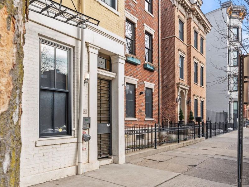 1432 Elm Street, Unit 2A, Cincinnati, OH 45202 Photo 59