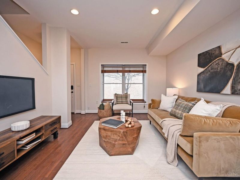 1714 Grandmere Lane, Cincinnati, OH 45206 Photo 9