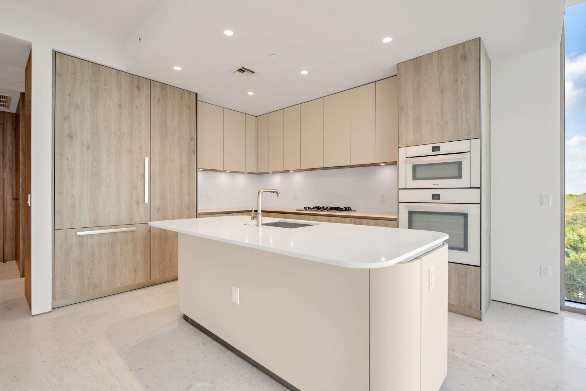 200 Arkona Court, Unit 501, West Palm Beach, FL 33401 Photo