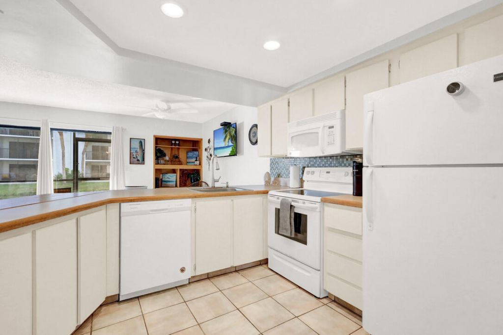 1605 S Us Highway 1, Unit A104, Jupiter, FL 33477 Photo