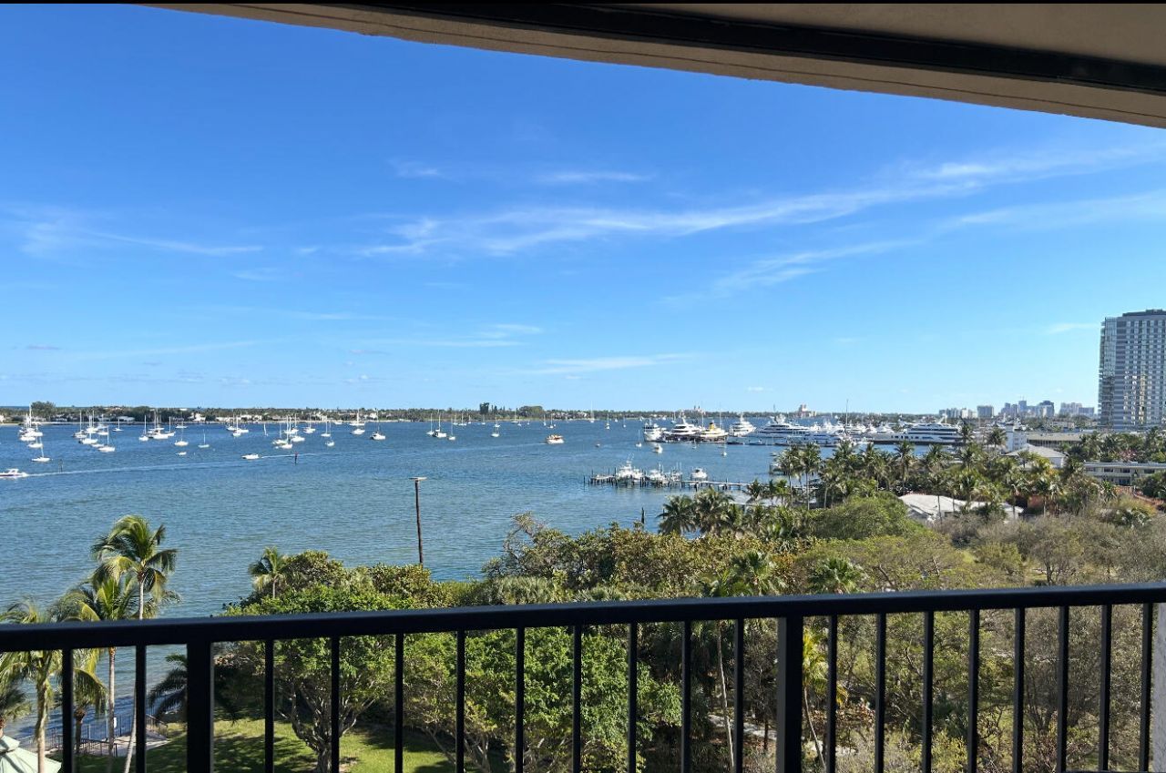 5200 N Flagler Drive, Unit 804, West Palm Beach, FL 33407 Photo