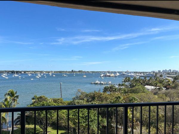 5200 N Flagler Drive, Unit 804, West Palm Beach, FL 33407