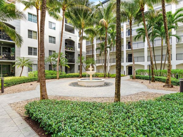 1660 Renaissance Commons Boulevard, Unit 2107, Boynton Beach, FL 33426