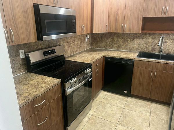 7000 NW 186th Street, Unit 4-316, Hialeah, FL 33015