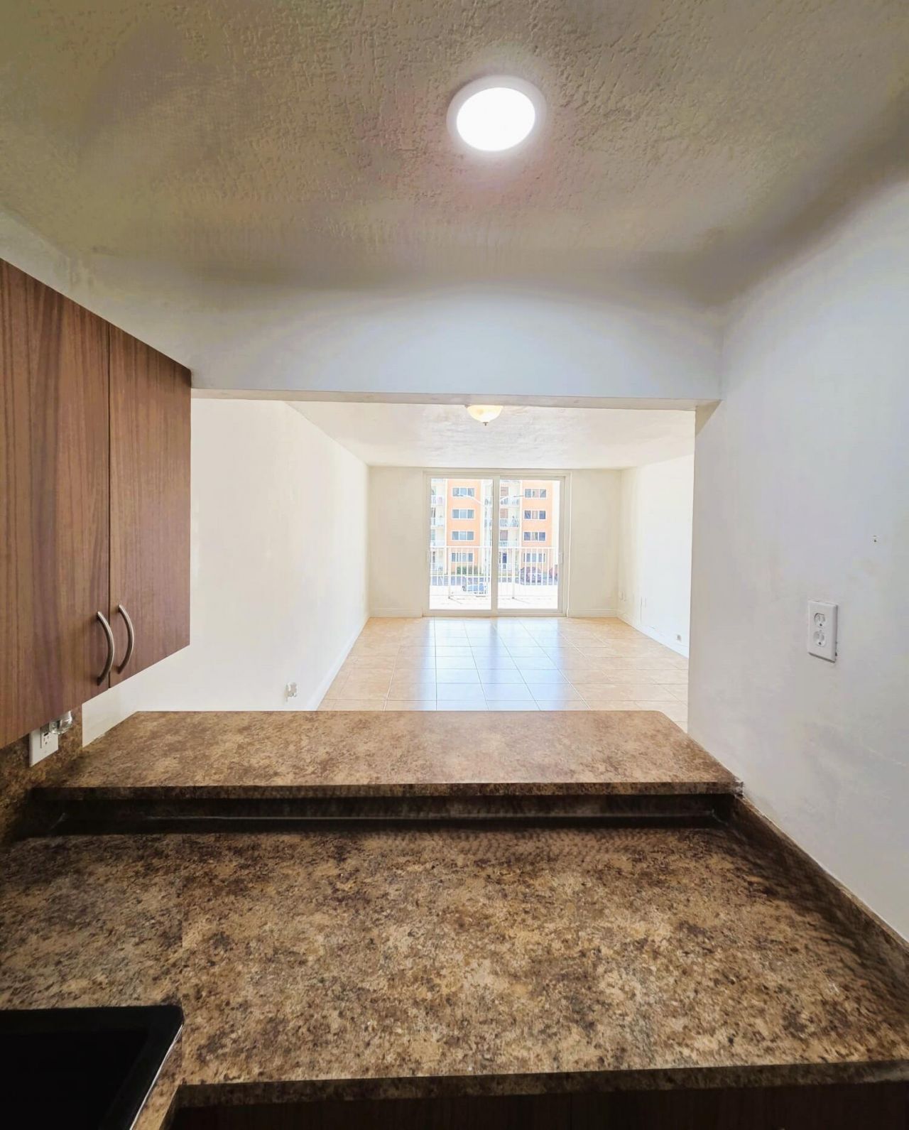 7000 NW 186th Street, Unit 4-316, Hialeah, FL 33015 Photo