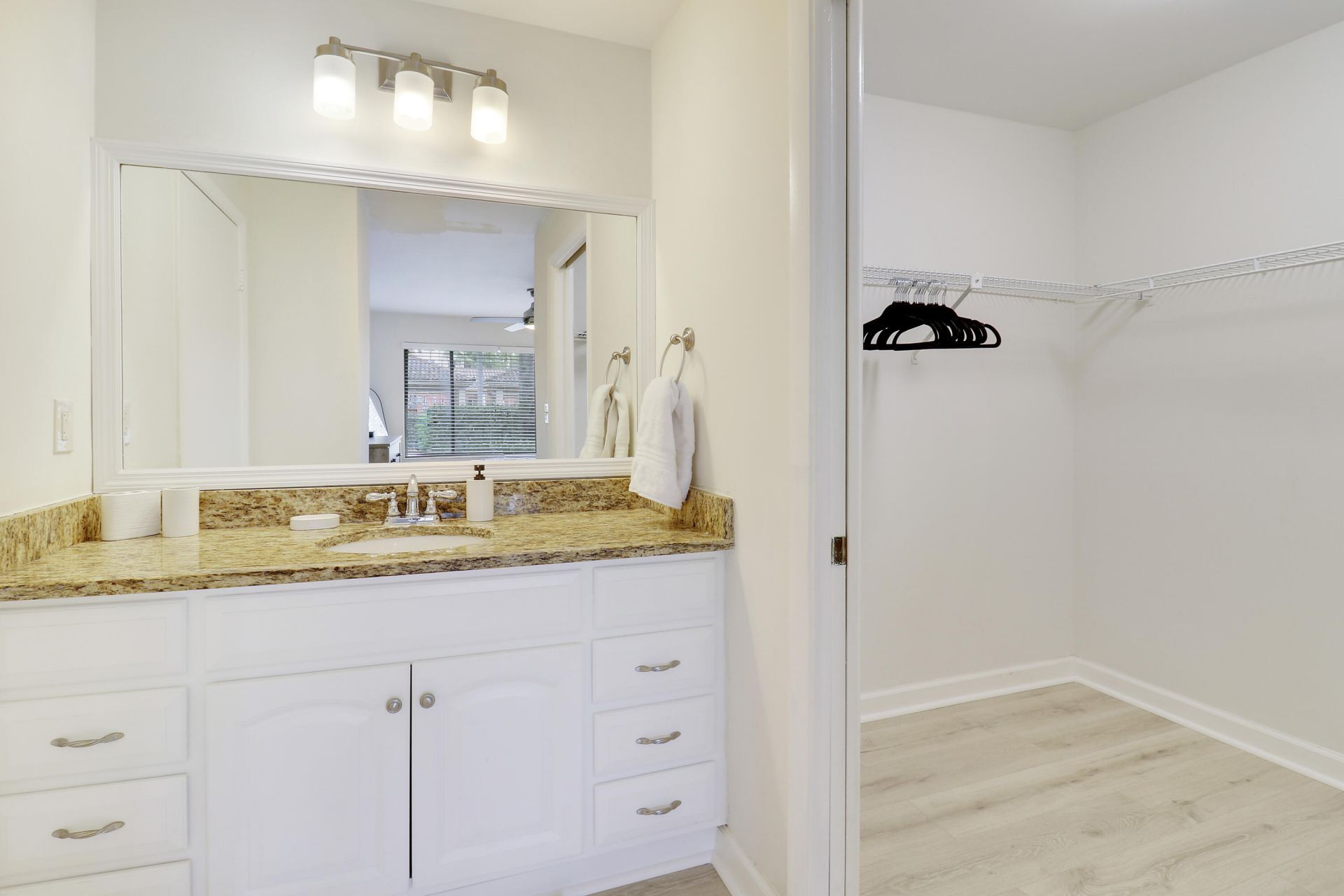 1107 Duncan Circle, Unit 102, Palm Beach Gardens, FL 33418 Photo