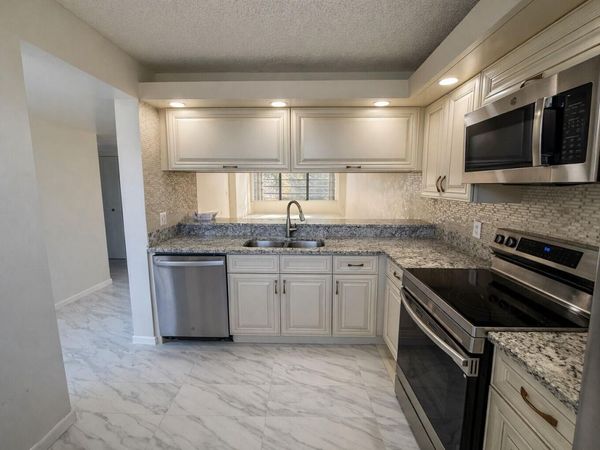 3826 Whitehall Drive, Unit 305, West Palm Beach, FL 33401