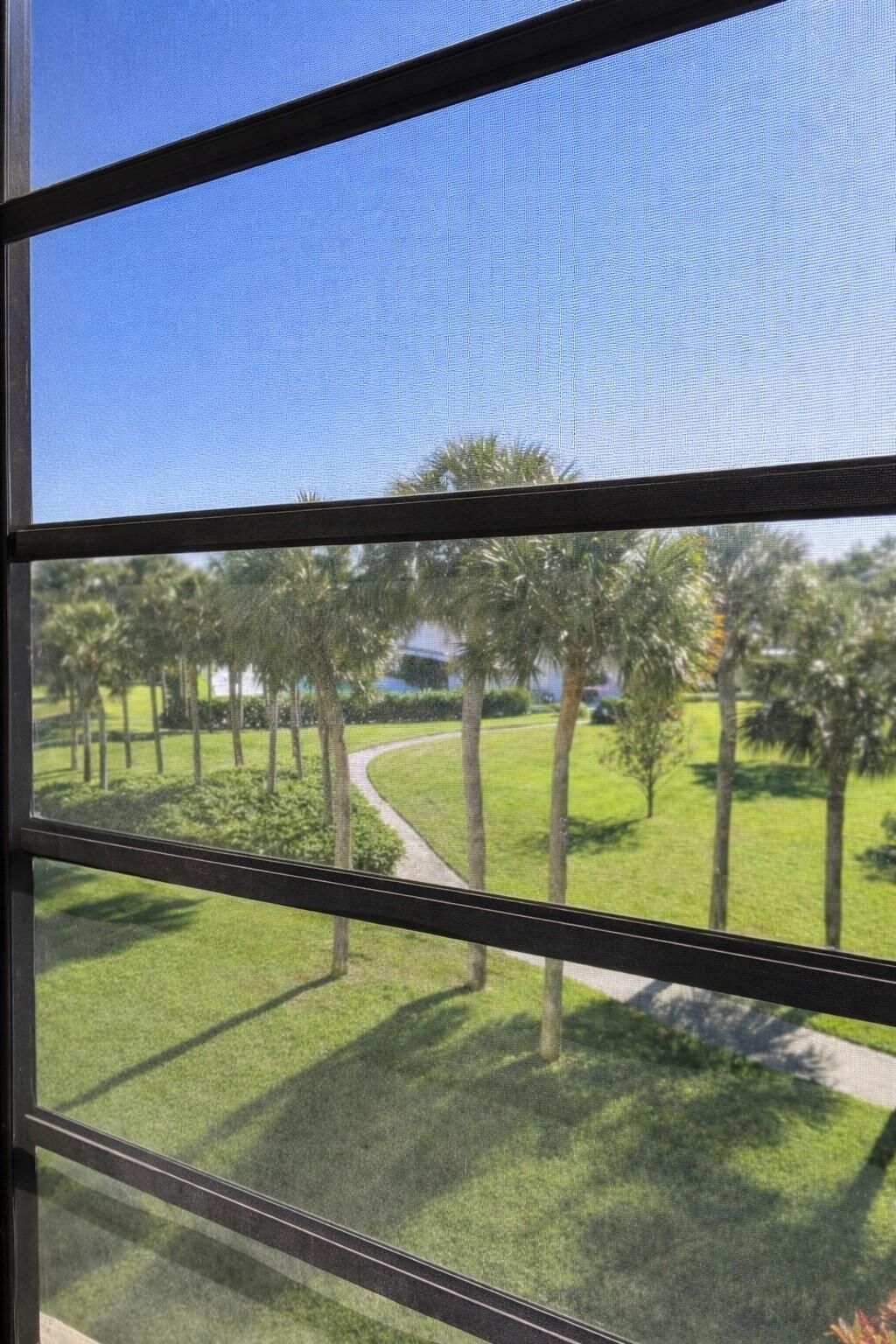 3826 Whitehall Drive, Unit 305, West Palm Beach, FL 33401 Photo