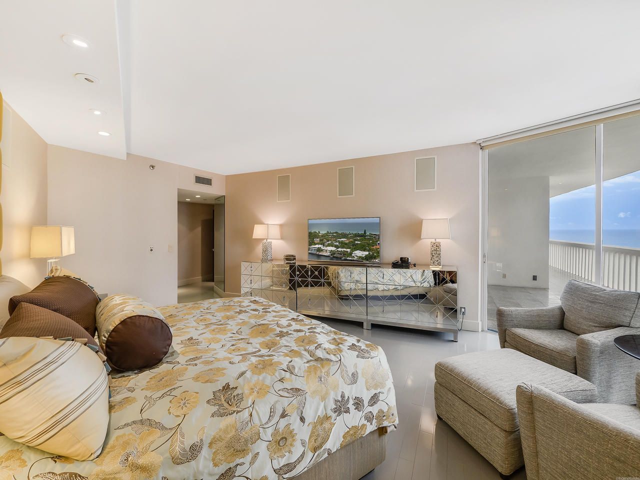 20281 E Country Club Drive E, Unit 2008, Aventura, FL 33180 Photo