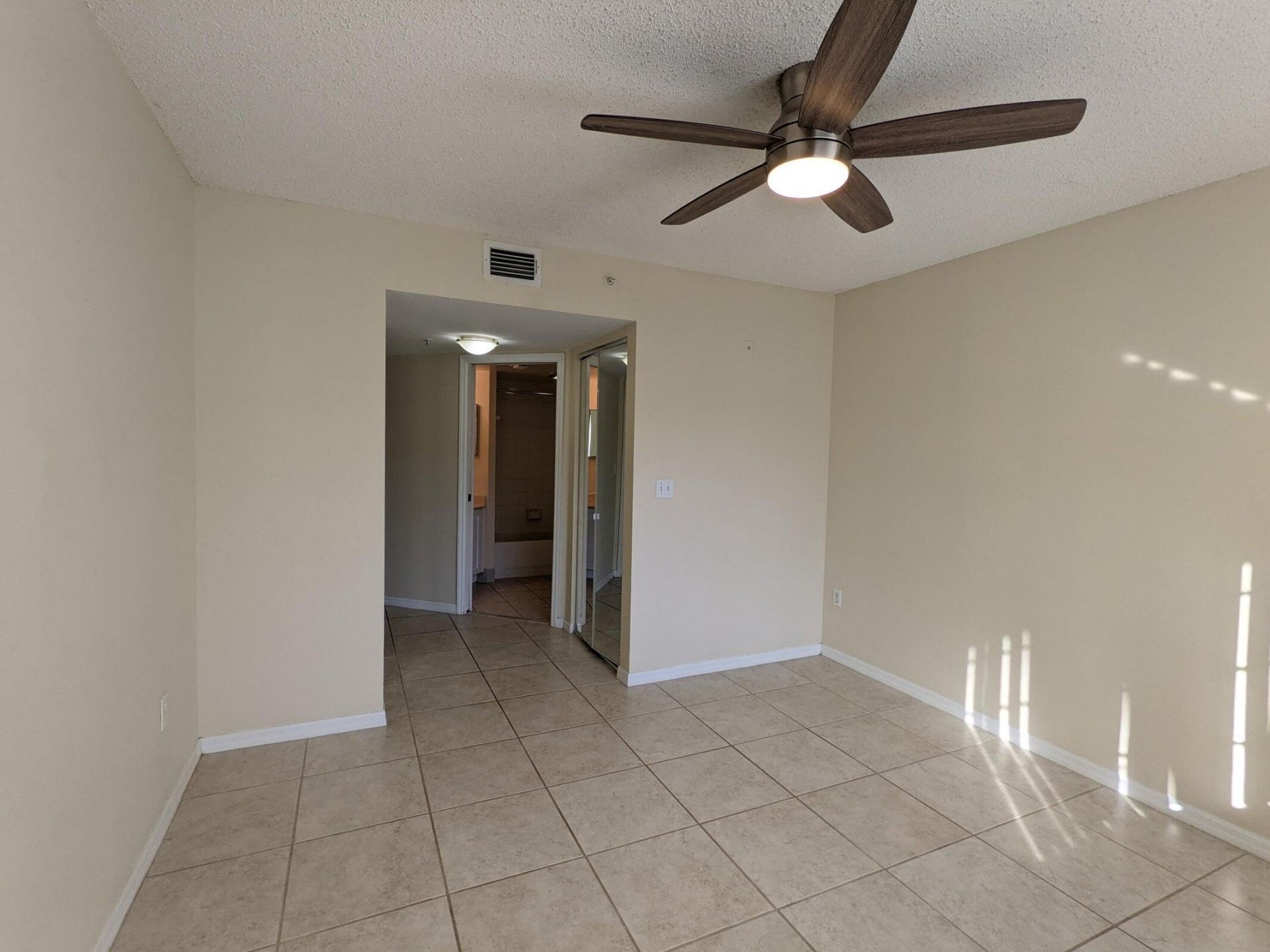 1000 Crestwood Court, Unit 1003, Royal Palm Beach, FL 33411 Photo