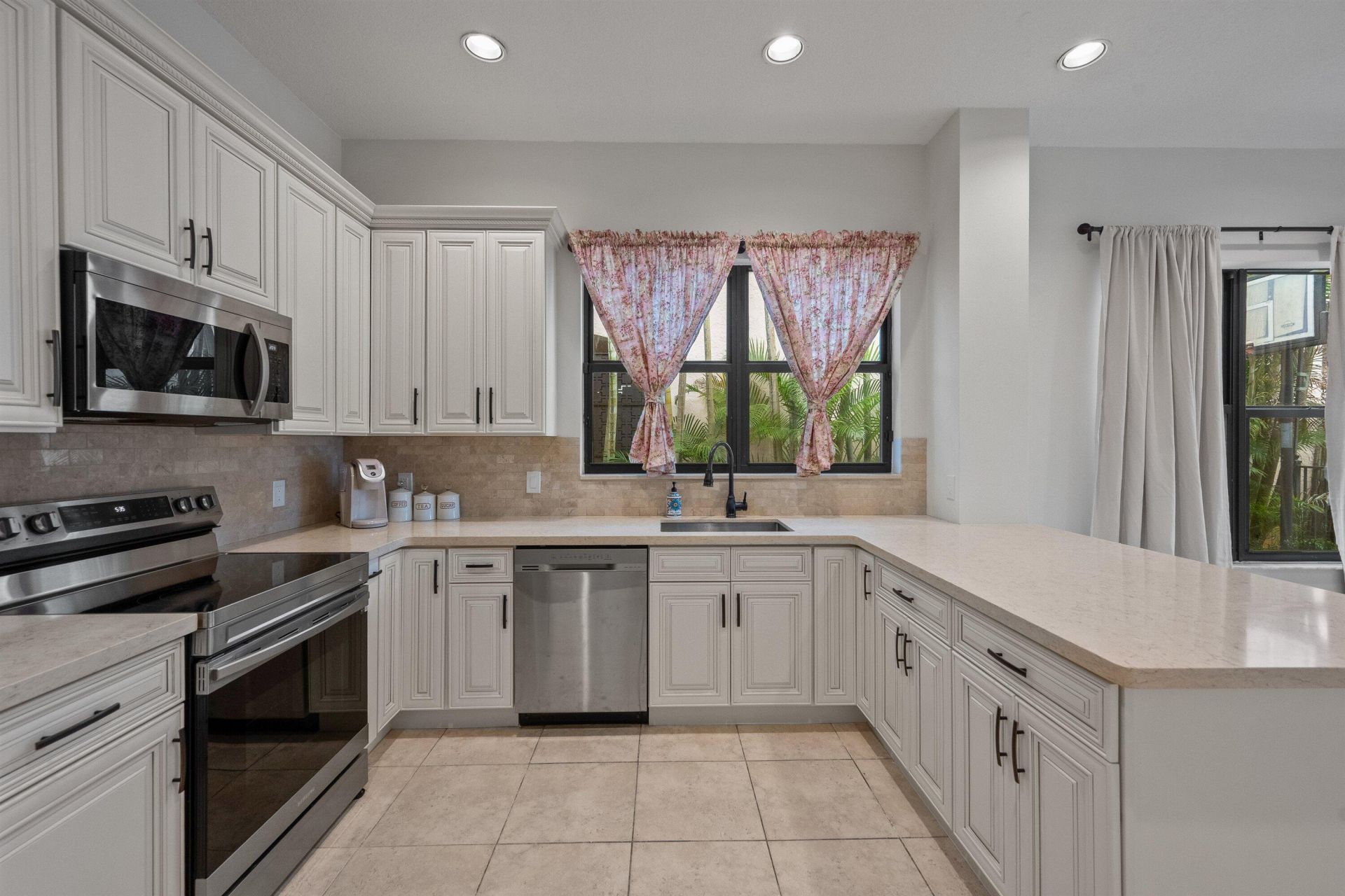 2055 Regents Boulevard, West Palm Beach, FL 33409 Photo