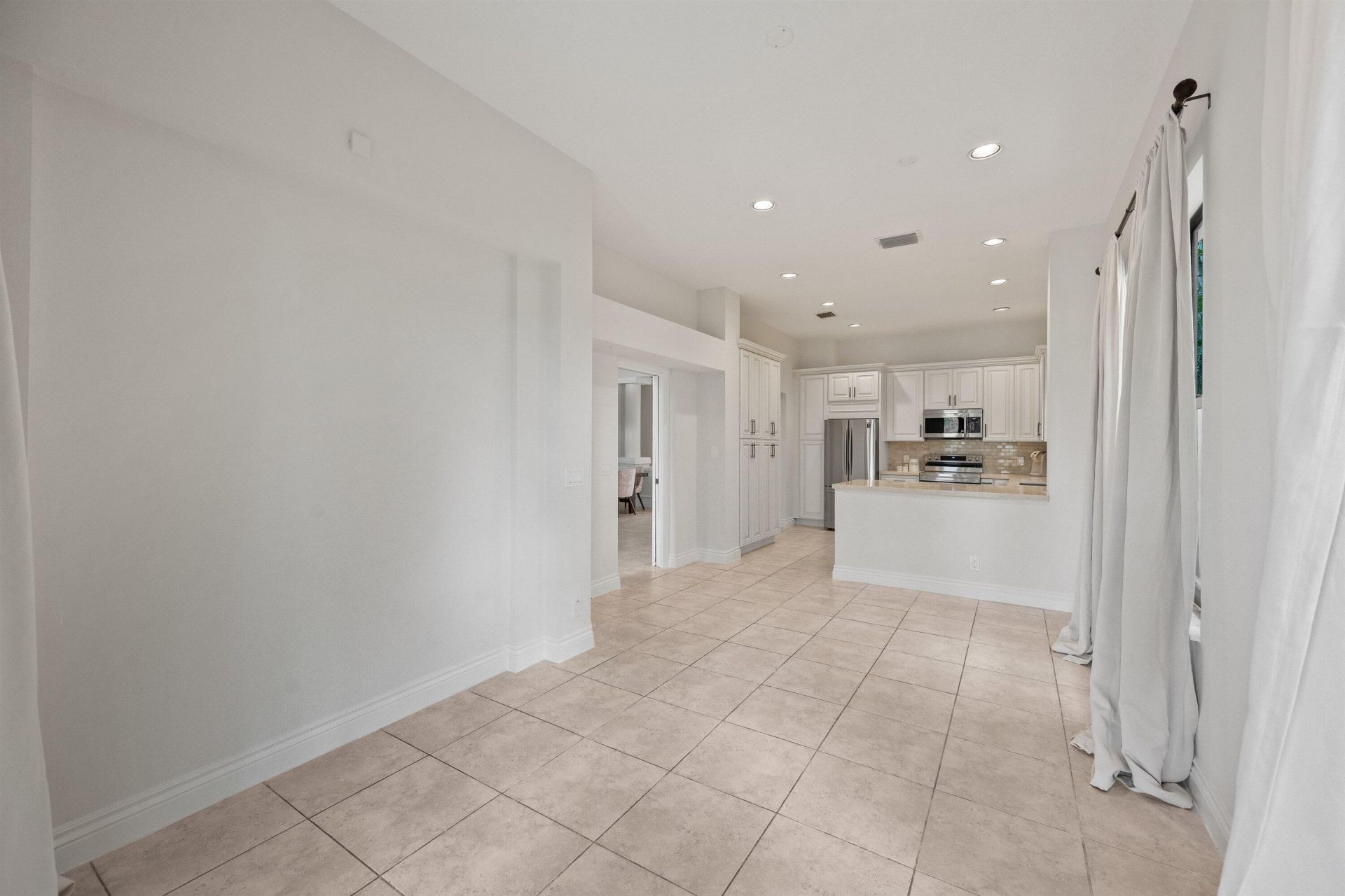 2055 Regents Boulevard, West Palm Beach, FL 33409 Photo