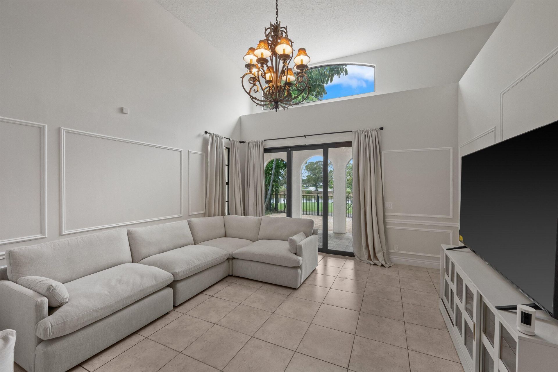 2055 Regents Boulevard, West Palm Beach, FL 33409 Photo