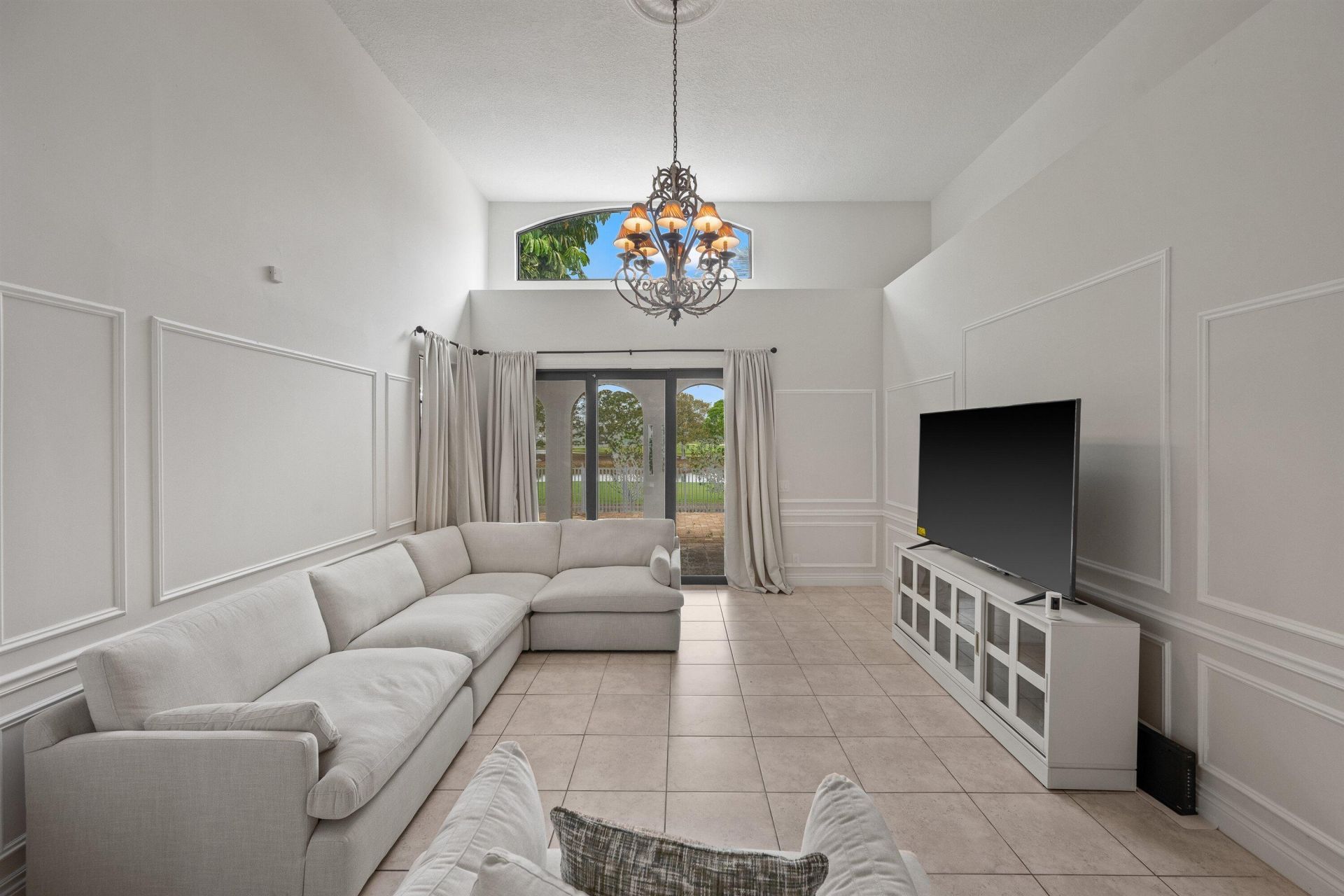 2055 Regents Boulevard, West Palm Beach, FL 33409 Photo