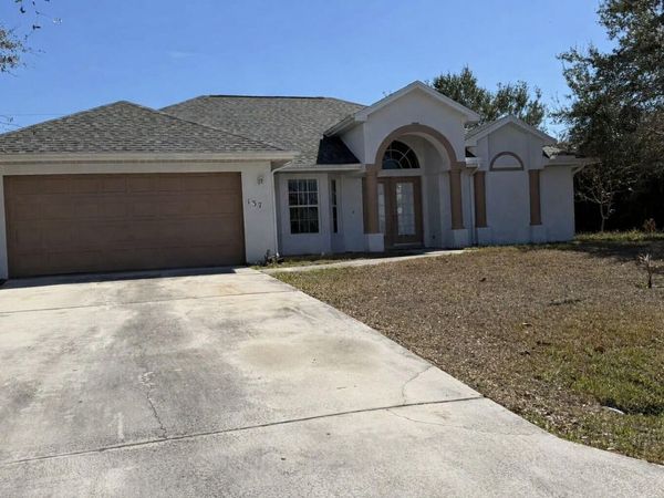 137 SW Meade Circle, Port St. Lucie, FL 34953