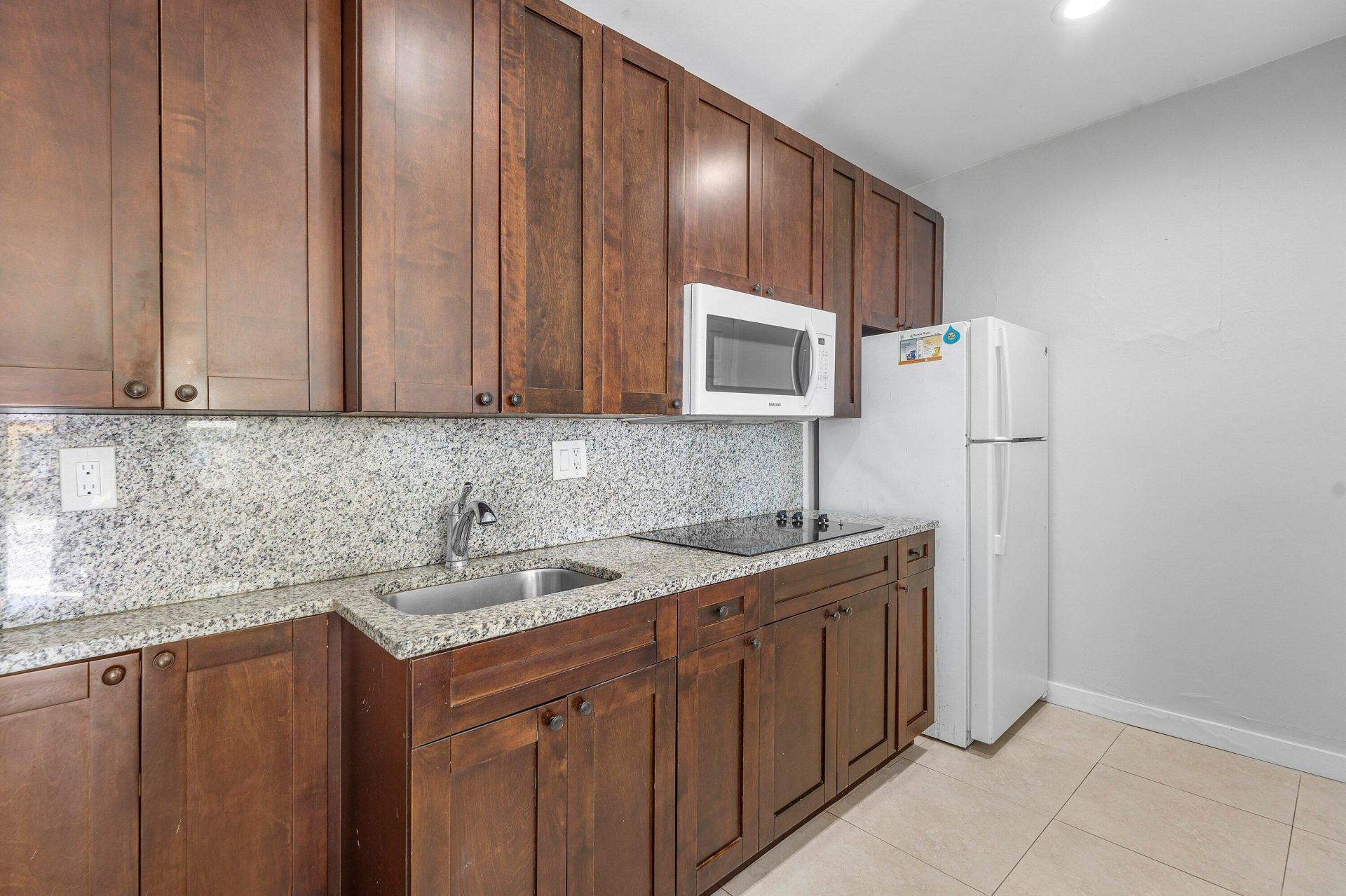 801 Dobbins Street, Unit 2, West Palm Beach, FL 33405 Photo