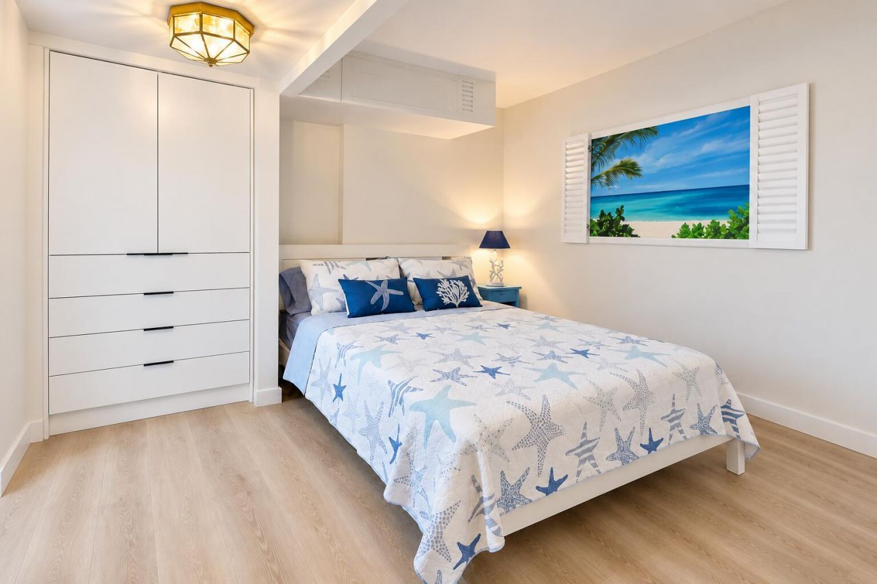 145 Ocean Avenue, Unit 303, Palm Beach Shores, FL 33404 Photo