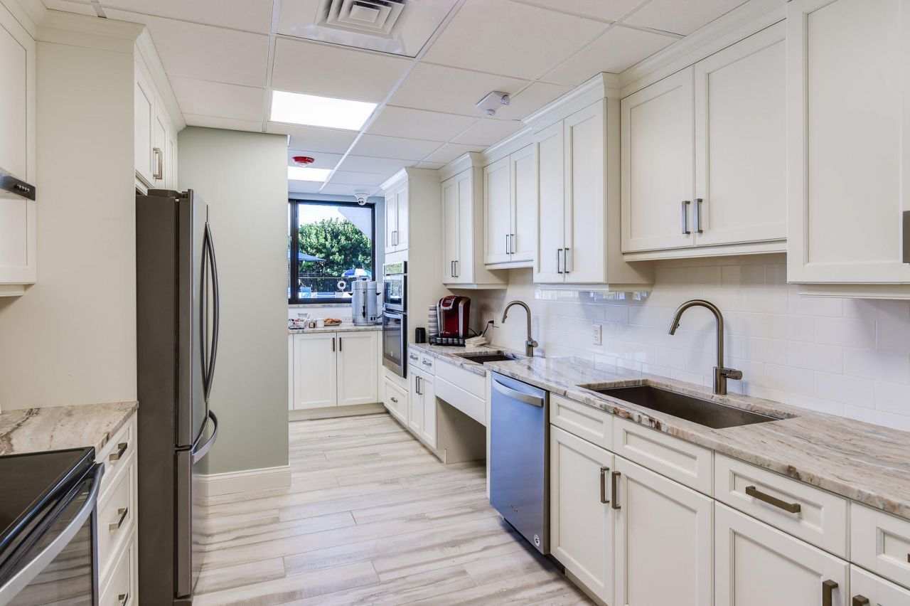 145 Ocean Avenue, Unit 303, Palm Beach Shores, FL 33404 Photo
