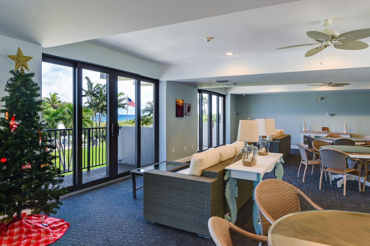 145 Ocean Avenue, Unit 303, Palm Beach Shores, FL 33404 Photo