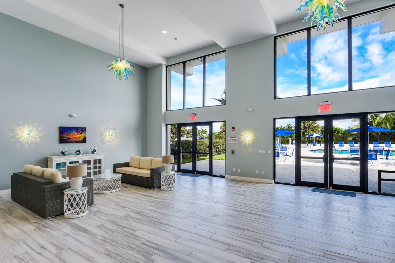 145 Ocean Avenue, Unit 303, Palm Beach Shores, FL 33404 Photo