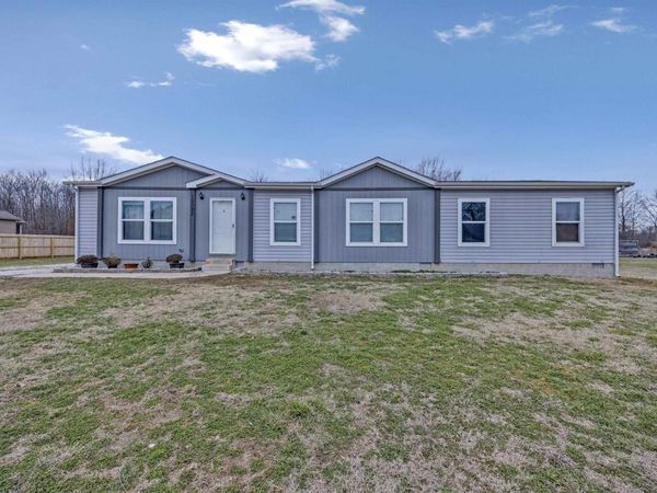 10093 S Koch Drive, Poseyville, IN 47633