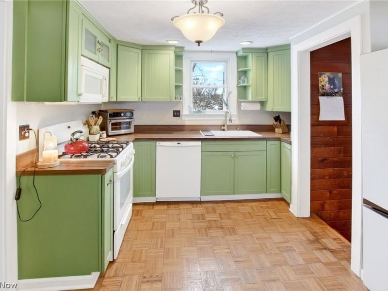 4536 Center Road, Brunswick, OH 44212 Photo 5