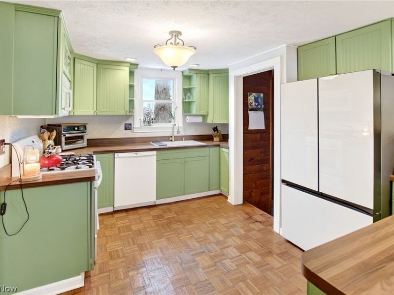 4536 Center Road, Brunswick, OH 44212 Photo 6