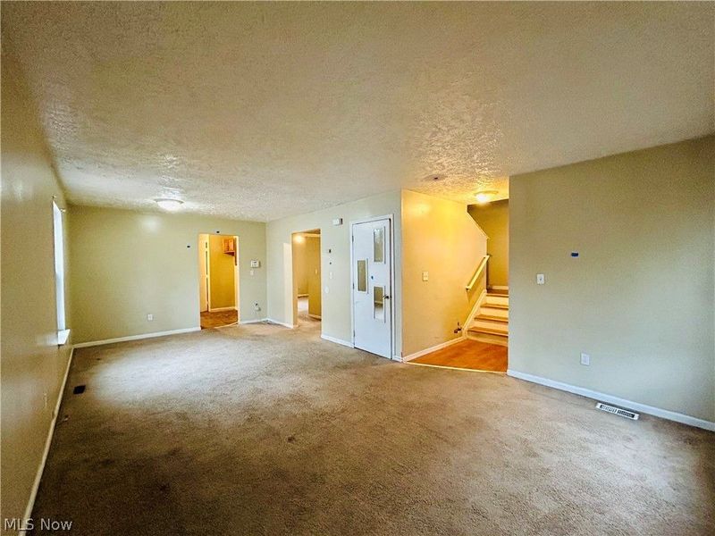 571 E 115th Street, Cleveland, OH 44108 Photo 10