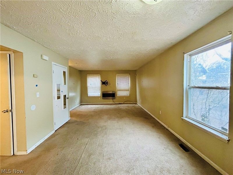 571 E 115th Street, Cleveland, OH 44108 Photo 16