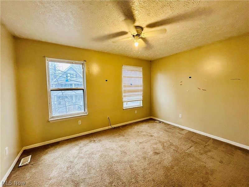 571 E 115th Street, Cleveland, OH 44108 Photo 6