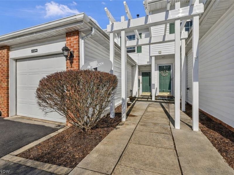 15496 Shaleside Court, Middleburg Heights, OH 44130 Photo 1