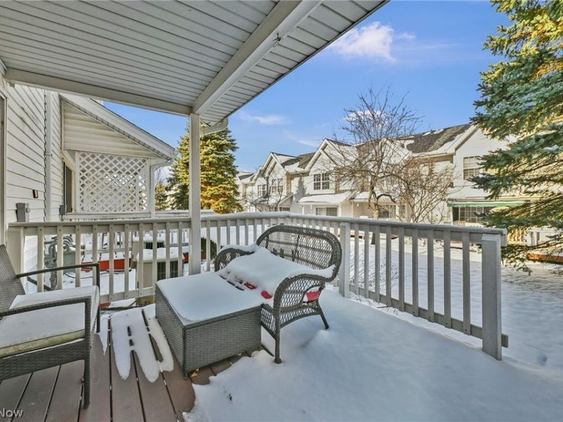 15496 Shaleside Court, Middleburg Heights, OH 44130 Photo 3