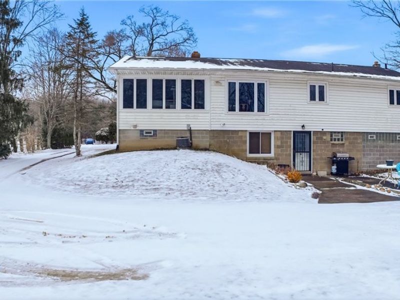 951 State Route 534 NW, Newton Falls, OH 44444 Photo 2