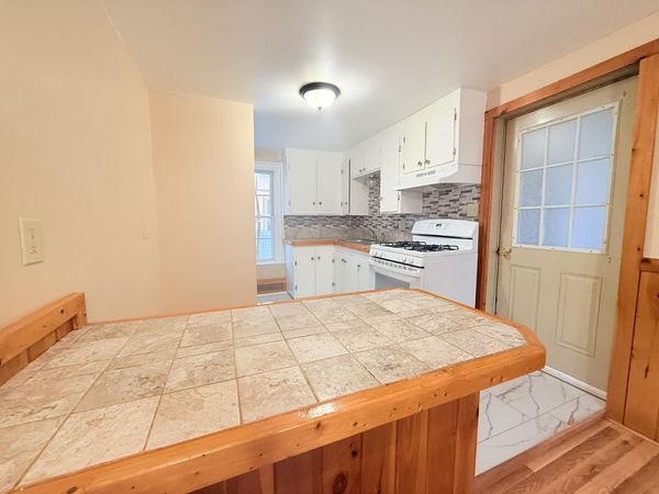 60 High Street, Unit 2, Claremont, NH 03743