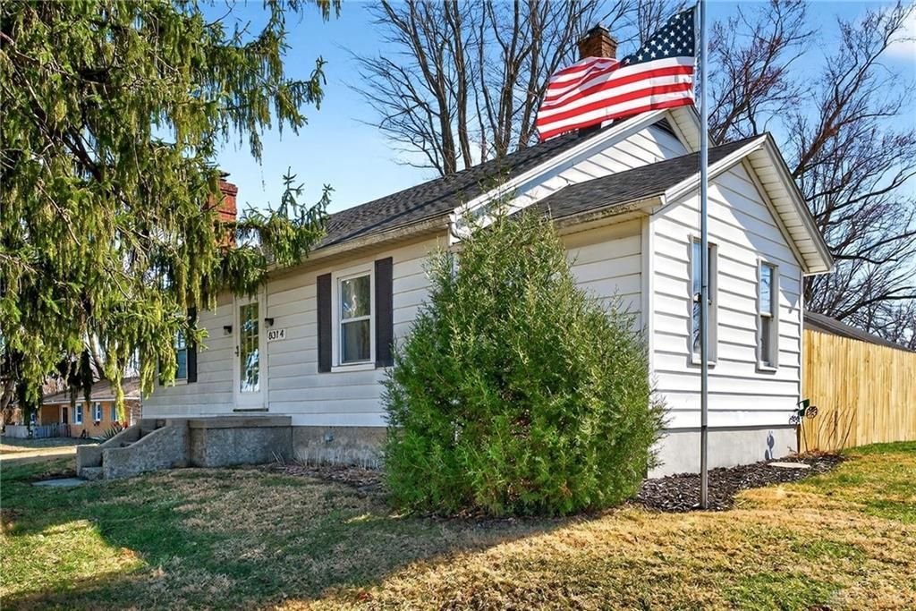 8314 Chambersburg Road, Dayton, OH 45424 Main Photo