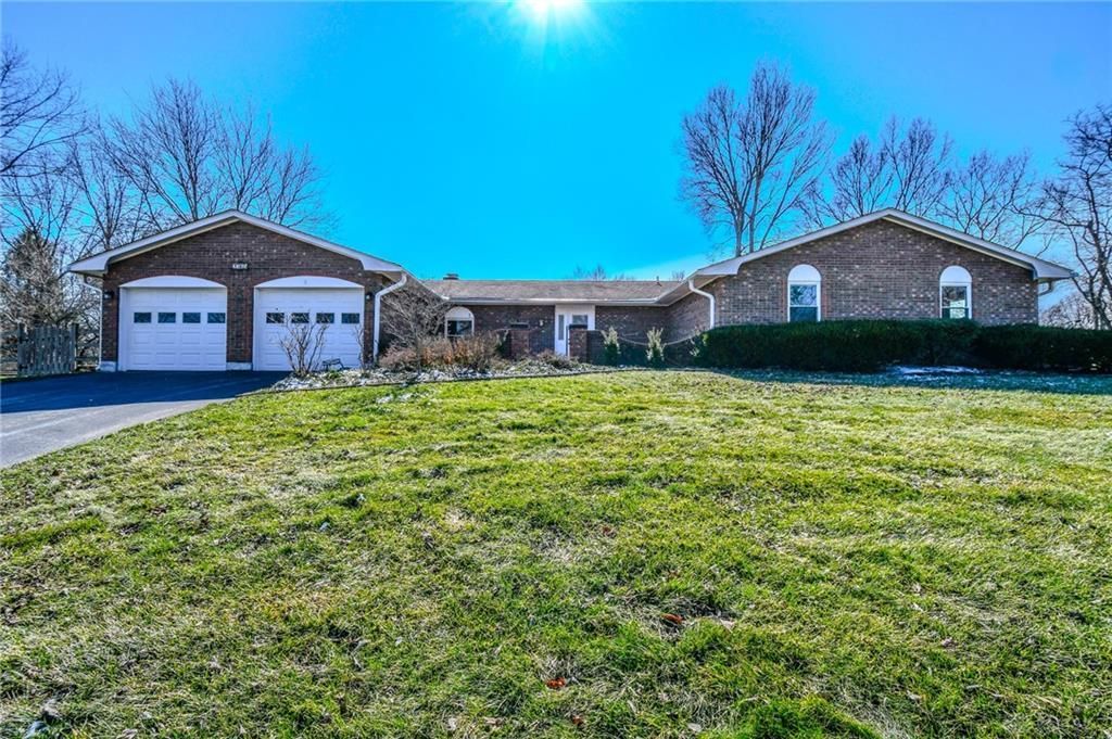 2765 E Tara Trail, Beavercreek, OH 45434 Main Photo