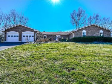 2765 E Tara Trail, Beavercreek, OH 45434