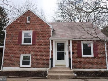 750 OATMAN STREET, YORK, PA 17404