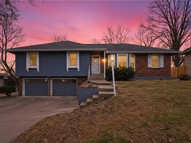 429 Pershing Street, Liberty, MO 64068