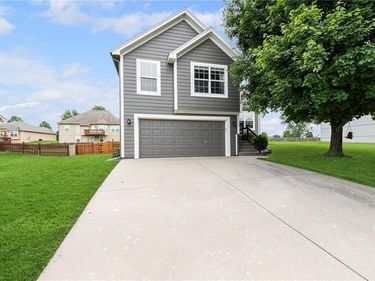 6805 NE 114th Terrace, Kansas City, MO 64156