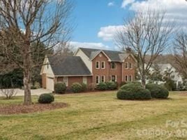 113 Forest Avenue NE, Valdese, NC 28690