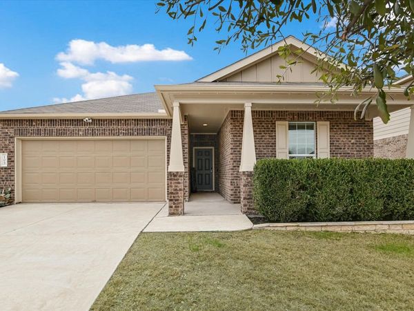 105 Thrasher CV, Leander, TX 78641