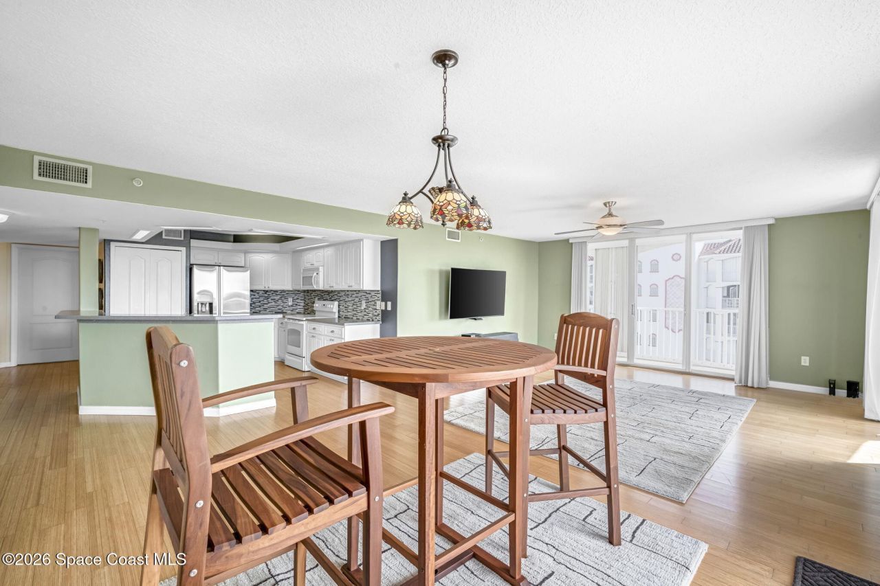 800 Del Rio Way, Unit 501, Merritt Island, FL 32953 Photo