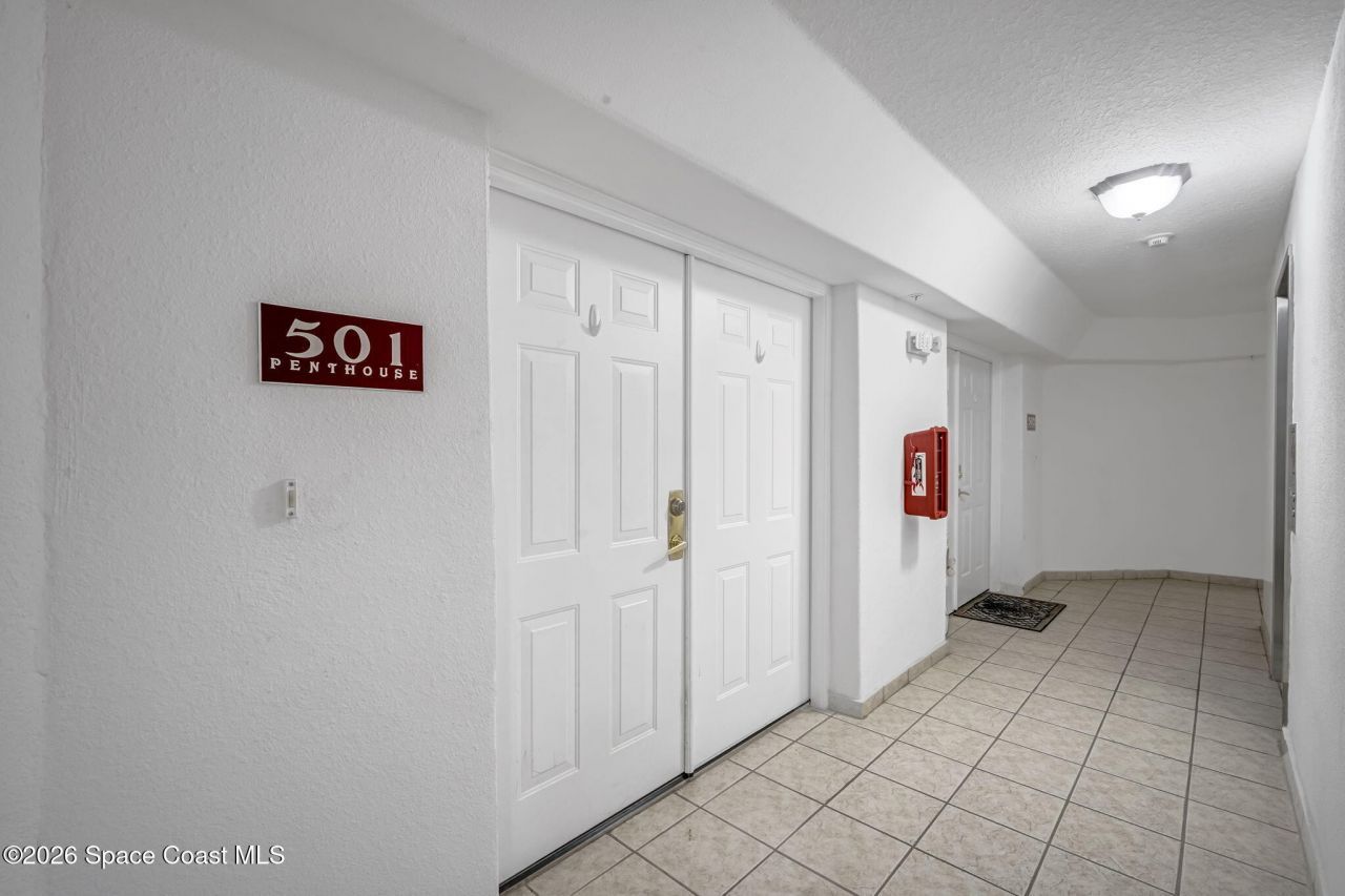 800 Del Rio Way, Unit 501, Merritt Island, FL 32953 Photo