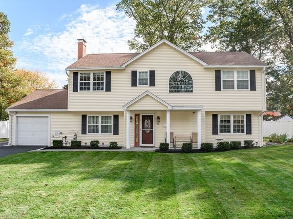 50 Wethersfield Rd, Natick, MA 01760