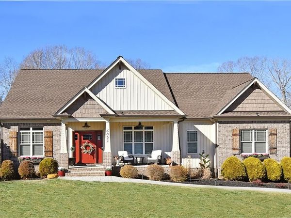 6832 Orchard Path Drive, Clemmons, NC 27012