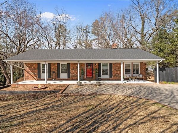 238 Holly Pine Street , North Wilkesboro, NC 28659