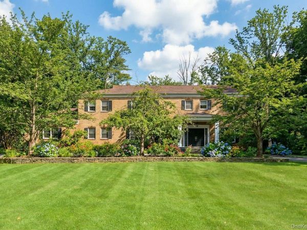 34 Sousa Drive , Sands Point, NY 11050